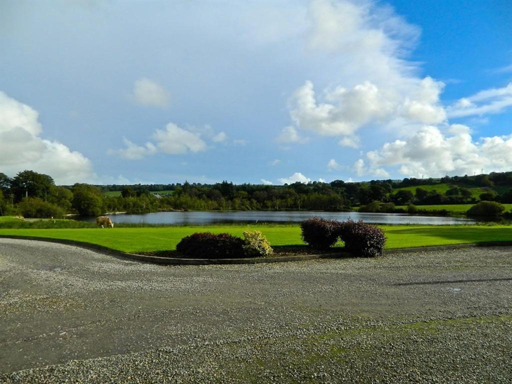 Lake House Dunmanway Exterior photo